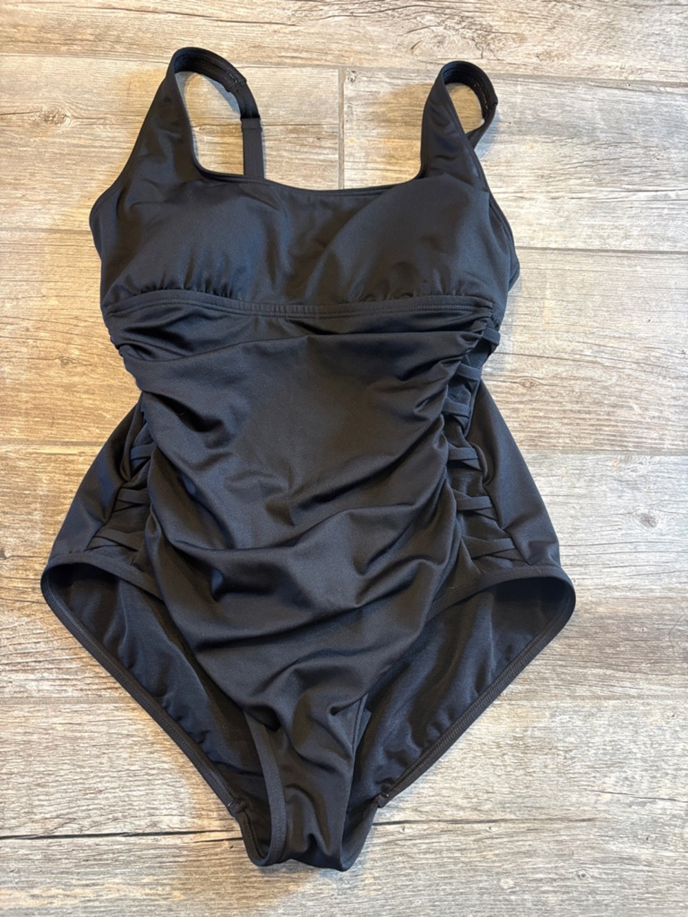 TYR black 1 piece Swimsuit bathing suit size 16 ruched